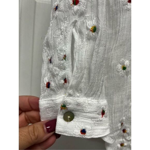 Hope Springs White Flower Embroidered Gauzy Roll Tab Sleeve Button Down Shirt sz - Picture 7 of 11